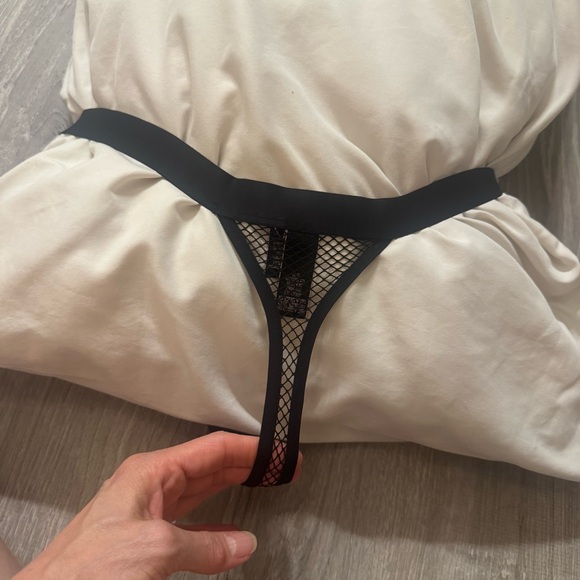 New Victoria's Secret Panties Bundle M size - Picture 9 of 16